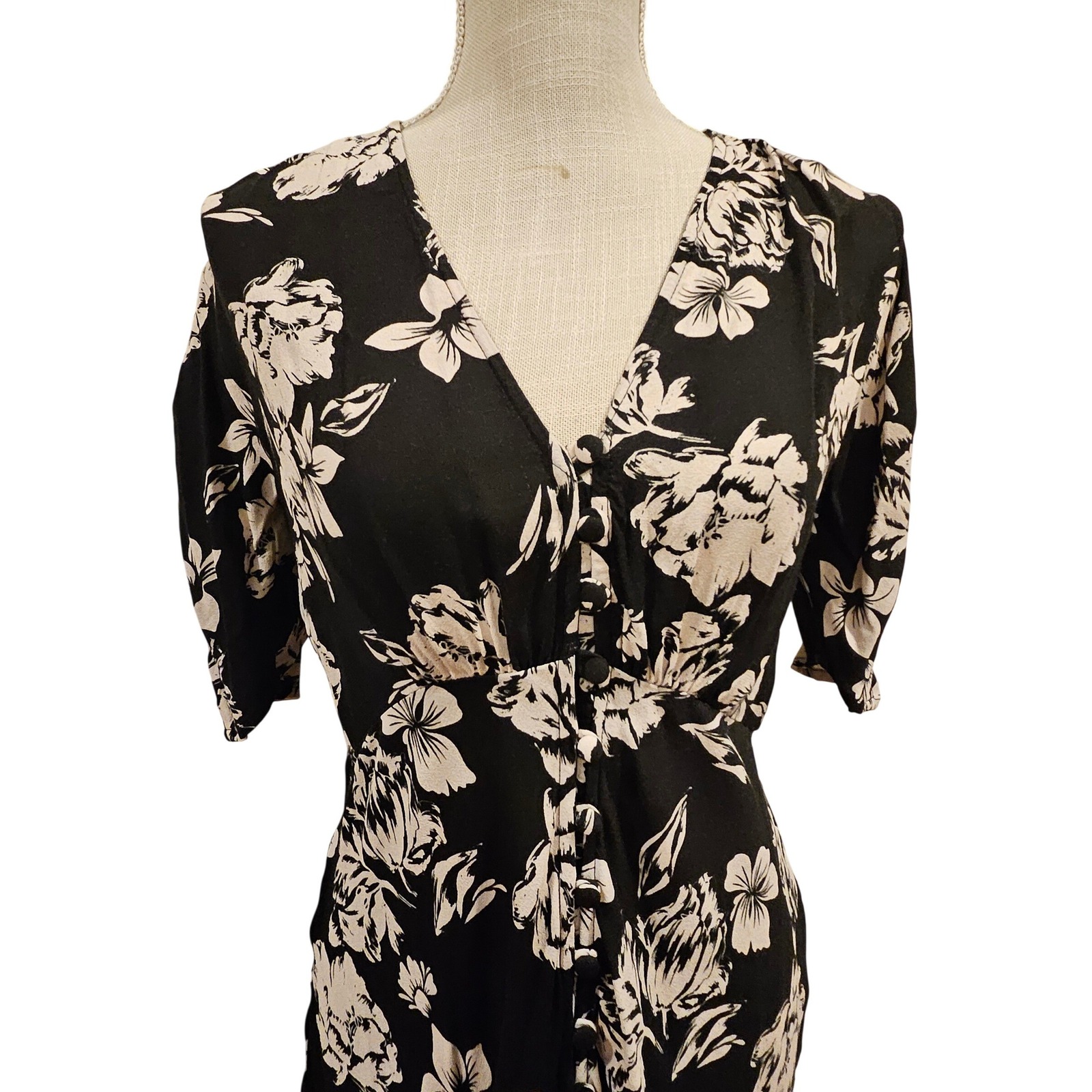 Ghost London Black Cream Floral V-Neck Button Front Viscose Midi Dress Xs — image 3 of 6